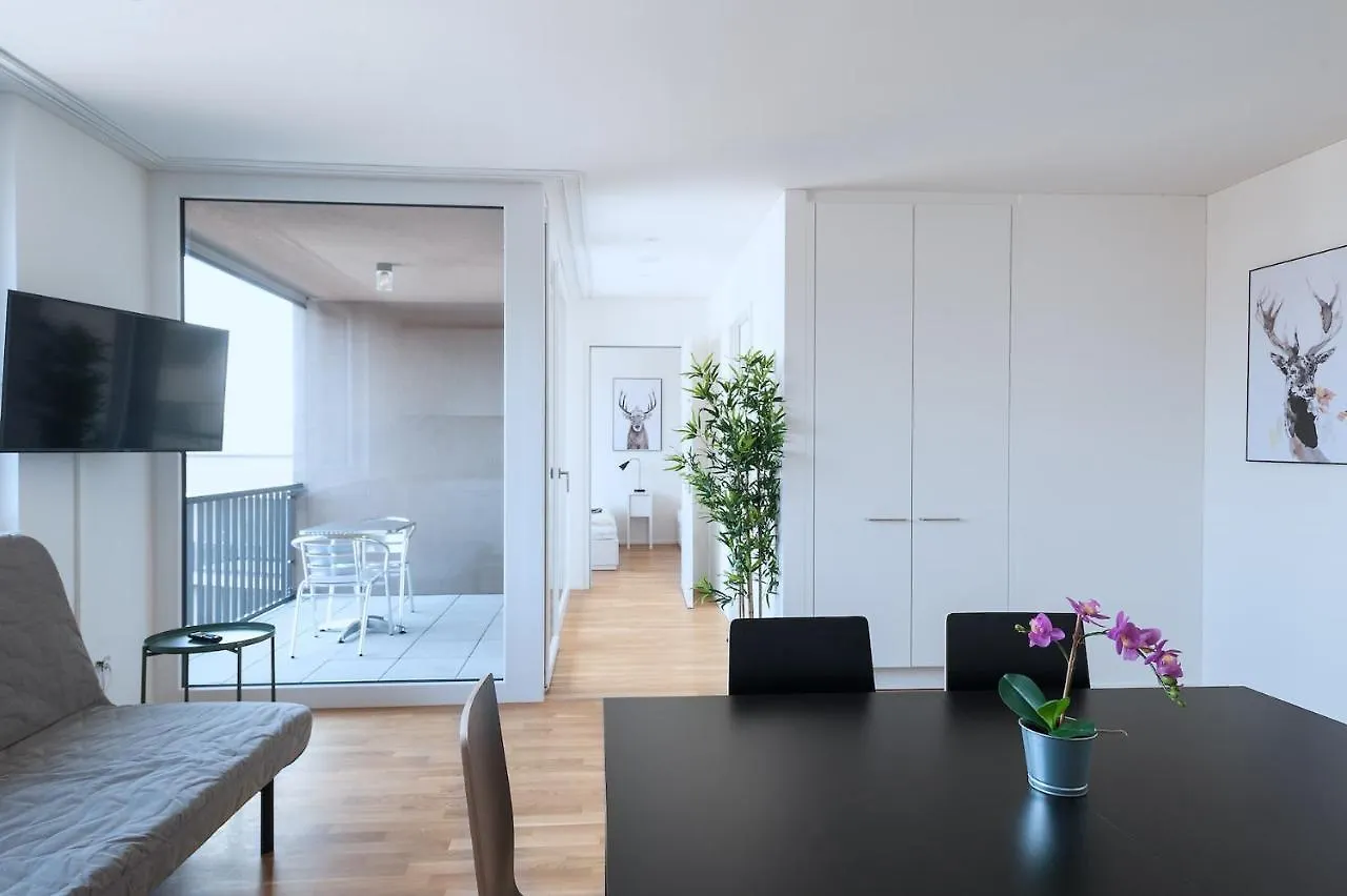Hitrental Messe Apartments Basel İsviçre