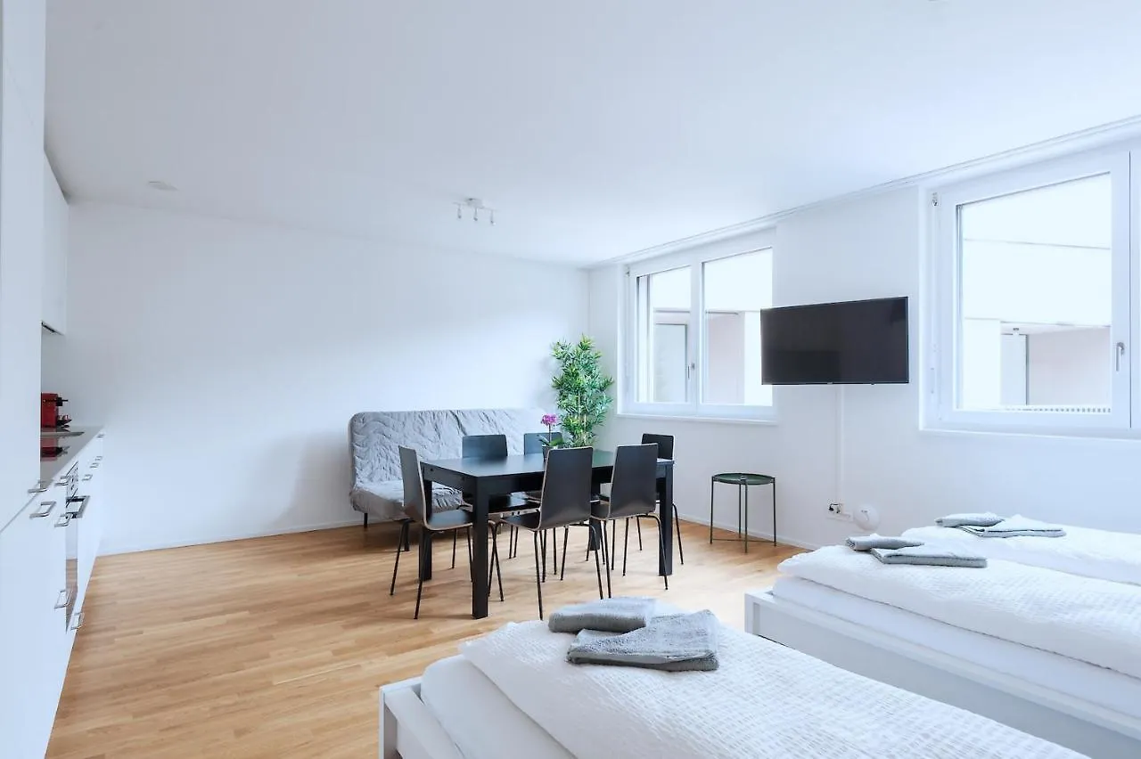 Hitrental Messe Apartments Βασιλεία 0*,