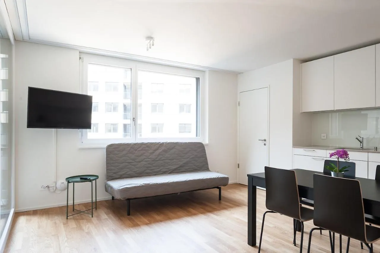 Hitrental Messe Apartments Basel 0*,