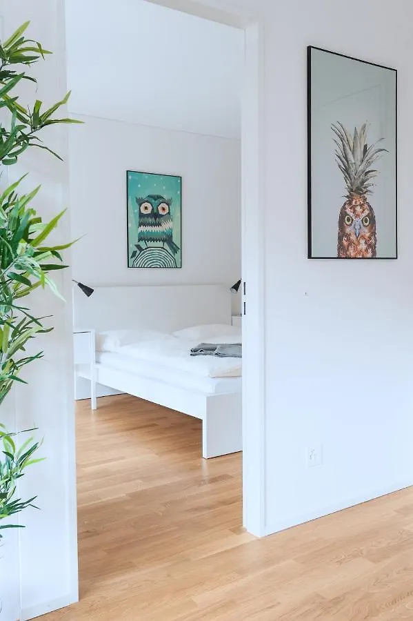Hitrental Messe Apartments Βασιλεία 0*,