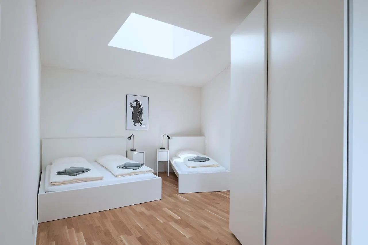 Hitrental Messe Apartments Basel 0*,