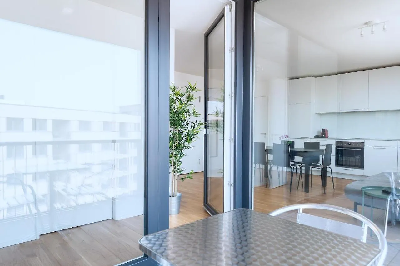Hitrental Messe Apartments Βασιλεία 0*,
