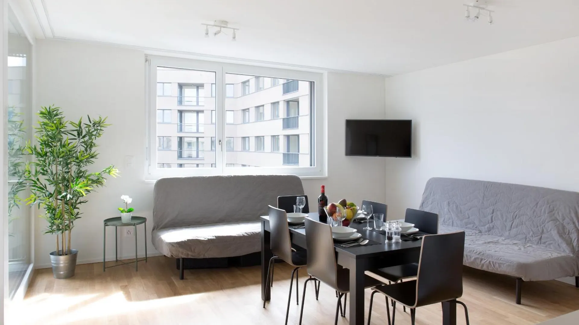 Hitrental Messe Apartments Basel