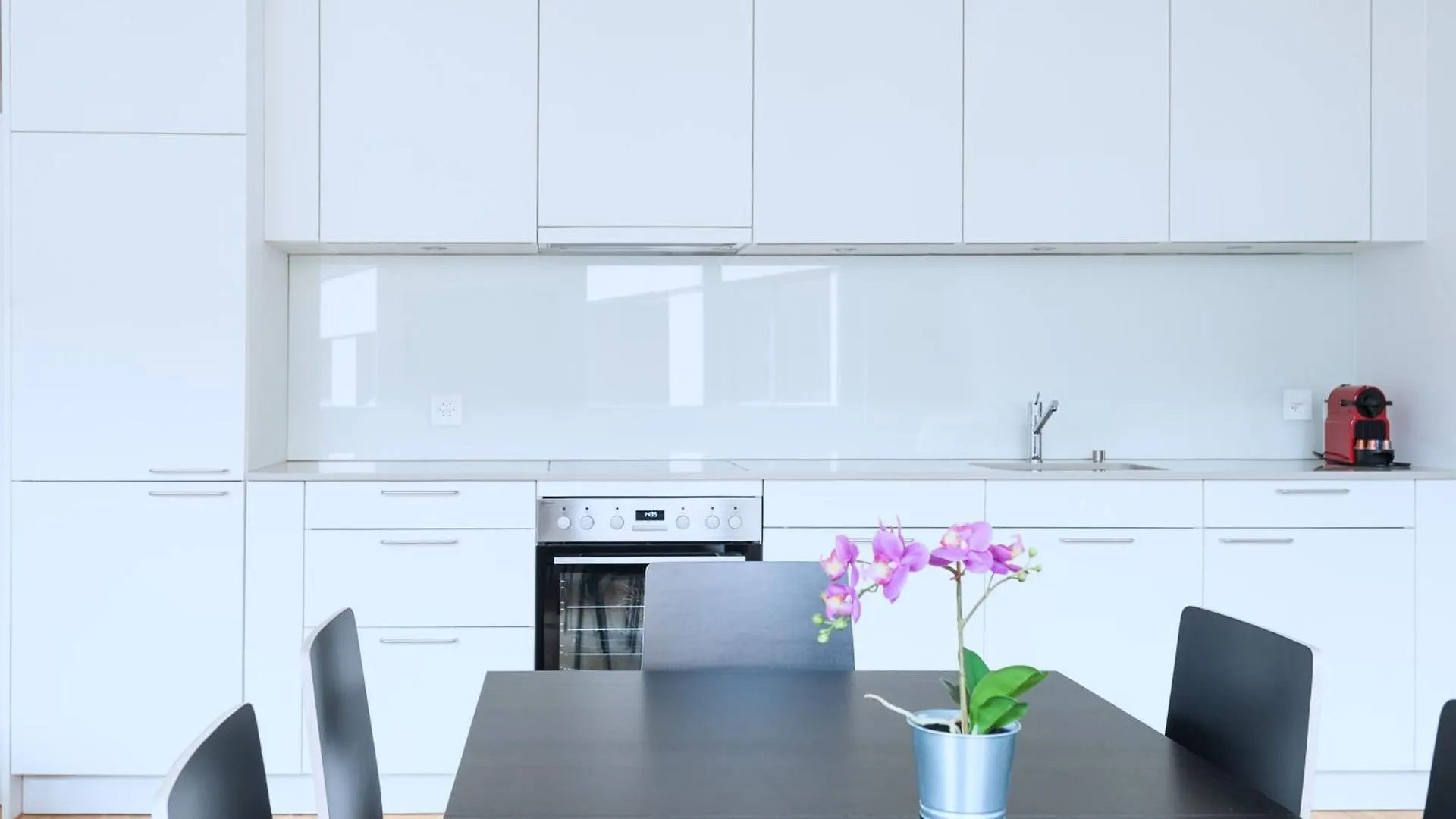 Hitrental Messe Apartments Basel