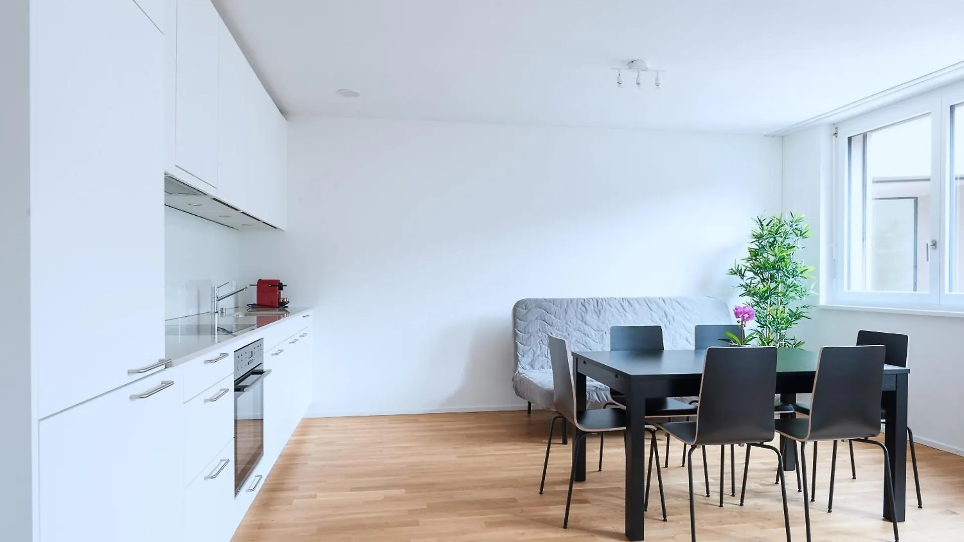 Hitrental Messe Apartments Basel